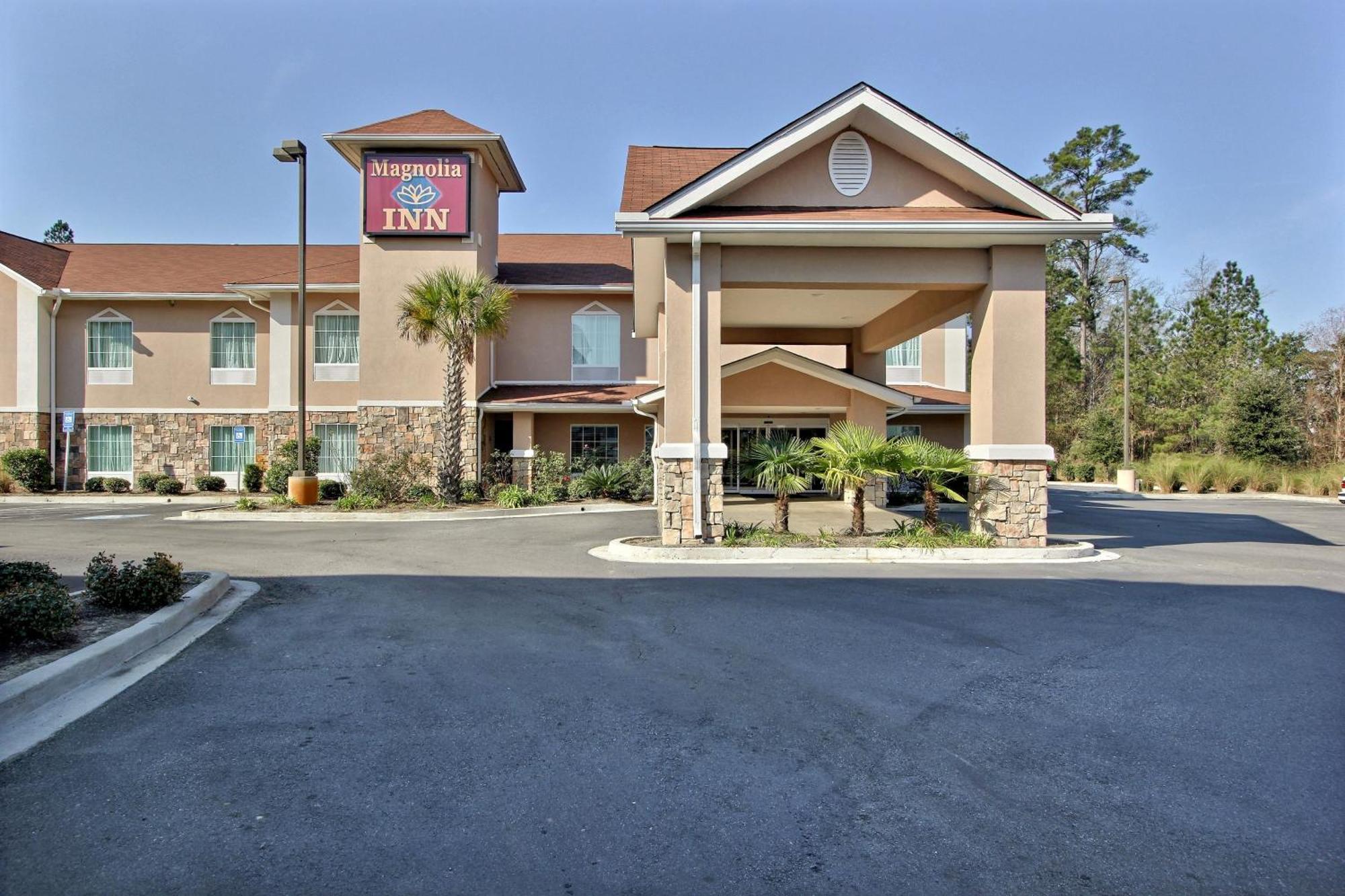 Magnolia And Hotel 3*
