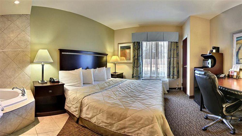 Magnolia And Hotel Pooler